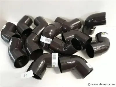 13 x Bocht 67° 50 mm bruin pvc regenafvoer – kavel bij Vlavem