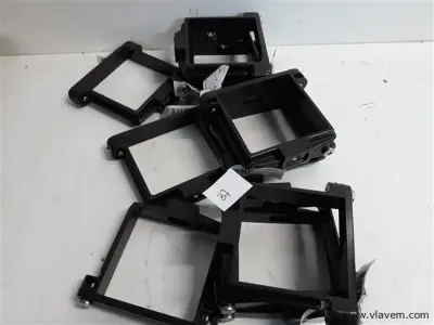 12 x Buisbeugel 80x80mm bruin pvc regenafvoer – kavel bij Vlavem