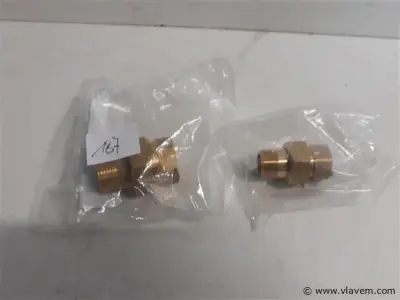 2 x Rechte schroefkoppeling koper 2 assorti – kavel bij Vlavem