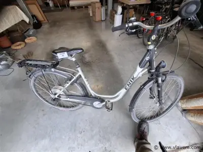 damesfiets – kavel bij Vlavem