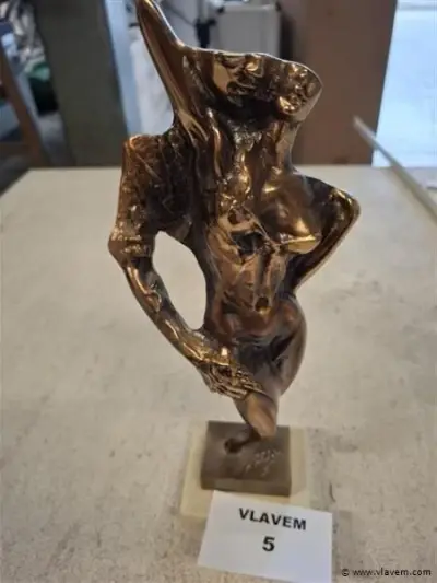 kunstwerk – kavel bij Vlavem