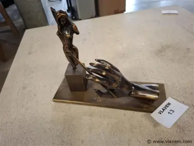 kunstwerk – kavel bij Vlavem