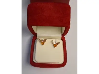 1 Paar Ohrstecker *** 18 Karat Rosegold *** mit Besatz drei kl. Brillanten **Wempe – kavel bij Zoll-Auktion, München