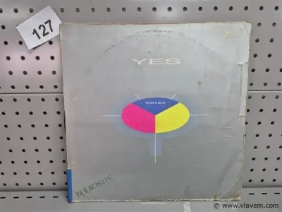 Yes – kavel bij Vlavem