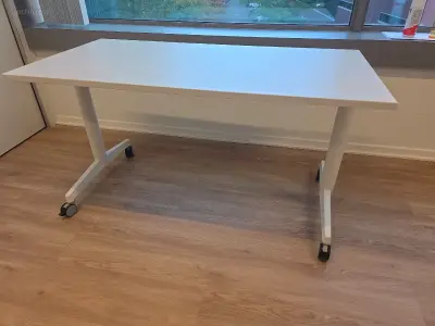 (10x) verrijdbare inklapbare bureautafels – kavel bij Auctim, Berchem