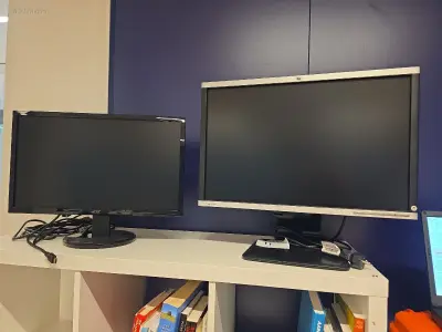 (7x) Diverse TFT schermen HP, ACER, SAMSUNG – kavel bij Auctim, Berchem