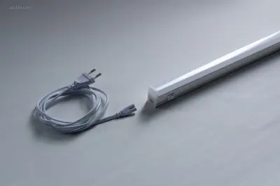 (20x) T5 LED verlichting stekker – kavel bij Auctim, Puurs