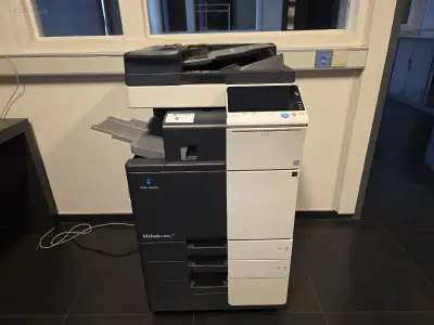 Multifunctionele kleurencopier Konica Minolta – kavel bij Auctim, Bruxelles