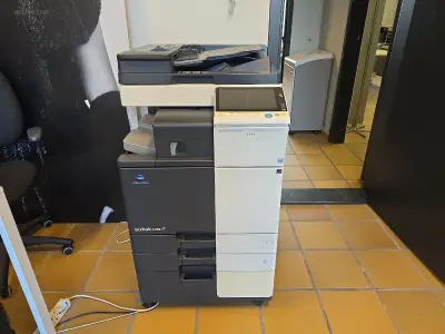 Multifunctionele kleurencopier Konica Minolta – kavel bij Auctim, Bruxelles