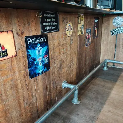 Drank borden – kavel bij Onlineveilingmeester, Noordwolde