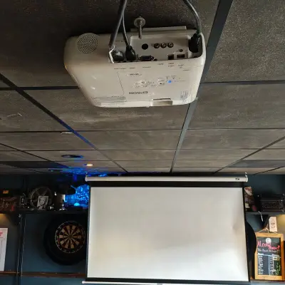 Beamer met scherm, Epson, eb-u05 – kavel bij Onlineveilingmeester, Noordwolde