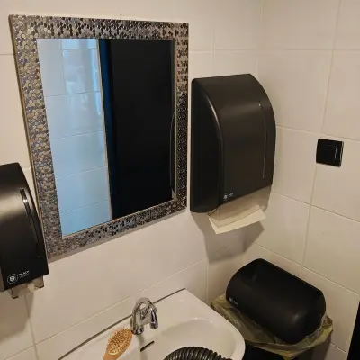 Toilet garnituur – kavel bij Onlineveilingmeester, Noordwolde