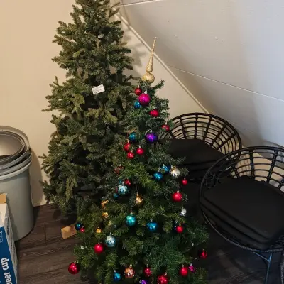 2x Kunst kerstboom – kavel bij Onlineveilingmeester, Noordwolde