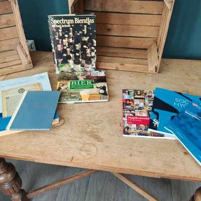 Boeken horeca, bieratlas – kavel bij Onlineveilingmeester, Noordwolde