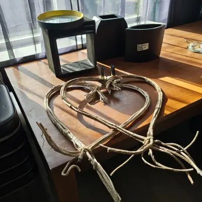 Vazen en decoratie, zwart – kavel bij Onlineveilingmeester, Noordwolde