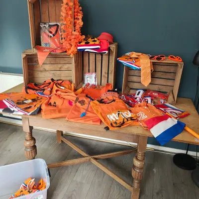 Oranje decoratie – kavel bij Onlineveilingmeester, Noordwolde