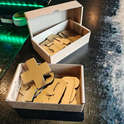 Magnetisch bord met cijfers en letters – kavel bij Onlineveilingmeester, Noordwolde