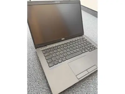 1 Laptop vom Hersteller Dell, Modell Dell Latitude 5300, 13,3 Zoll (33,8cm) defekt – kavel bij Zoll-Auktion, Mainz