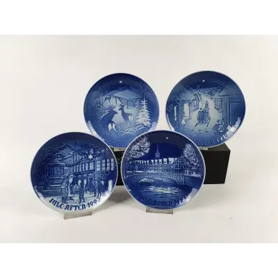4 limitierte Teller Royal Copenhagen 18 cm Durchmesser – kavel bij Luedtke Versteigerungen, Berlin