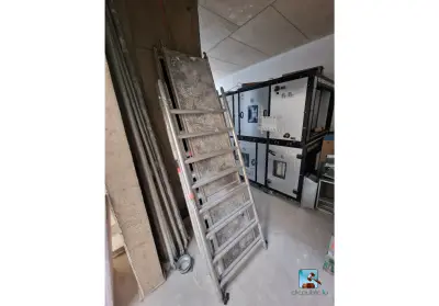 aluminium steiger – kavel bij Clicpublic, Useldange, Luxembourg