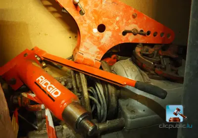 Hydraulische buigmachine – kavel bij Clicpublic, Windhof (Koerich)