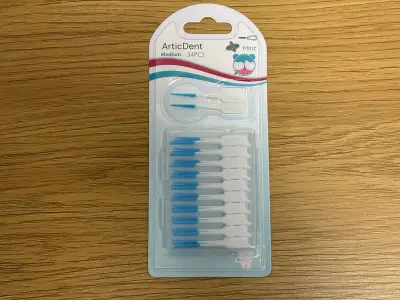 Ca. 132x Tandenstokers - Medium - 42 pack Arctic Dent, Mint – kavel bij Onlineveilingmeester