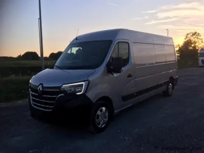 Lichte vrachtwagen ford ranger thunder uitvoering bwj. 2021 en renault master bwj. 2023 (roosdaal) (6276) – veiling bij Vlavem, Renault Master Bwj