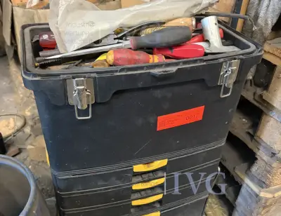 Posten Hand-und Kleinwerkzeuge, Altmaschinen, Leitern – kavel bij IVG, Solingen