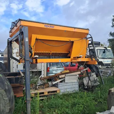 Opzet zand- en pekelstrooier, Epoke, SH3000, 2002 – kavel bij Onlineveilingmeester, 't Zand