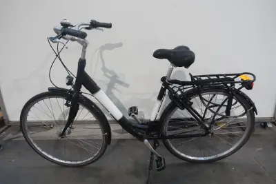 Damesfiets 50 – kavel bij Openbare Verkopen, Wielsbeke
