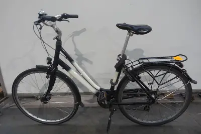 Damesfiets – kavel bij Openbare Verkopen, Wielsbeke