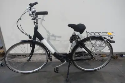Damesfiets – kavel bij Openbare Verkopen, Wielsbeke