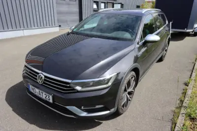 1 PKW Fabr. Volkswagen Modell Passat – kavel bij Schwarzfischer Auktionen, Frage