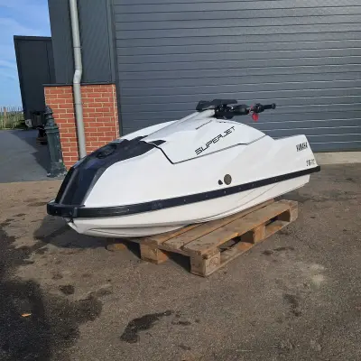 'Stand-up' waterscooter, YAMAHA, WaveRunner SuperJet, 2021, (2-YG-712) – kavel bij Onlineveilingmeester, 't Zand