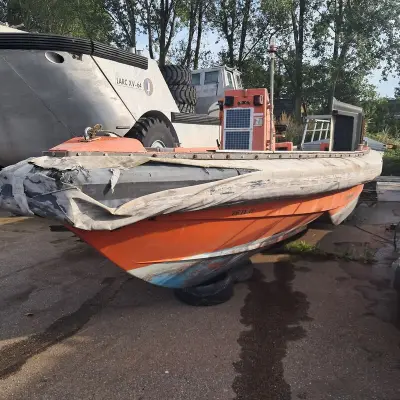 Reddingsboot met jet-motor, HARDING, M.O.B.O. (Man Over Board), 1983, (86-11-YP) – kavel bij Onlineveilingmeester, 't Zand