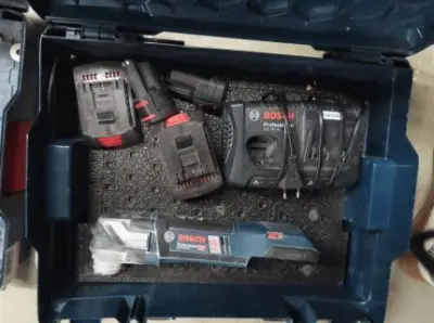 1 Multitool – kavel bij Perlick Industrieauktionen