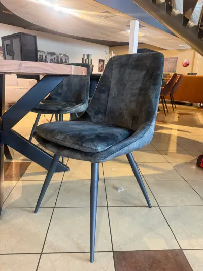 Set van 6 eetkamerstoelen, Vinovo, army – kavel bij Onlineveilingmeester, Joure