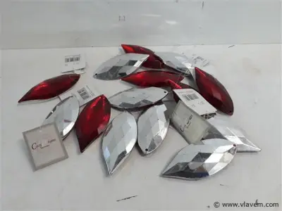 15 x Hangdeco traan 10 cm zilver/rood – kavel bij Vlavem