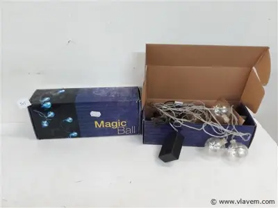2 x Magic ball 8 ballen met lampjes als discobal – kavel bij Vlavem