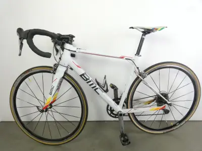 Witte racefiets BMC Granfondo GF02 maat 54 – kavel bij De Kringwinkel, Heverlee
