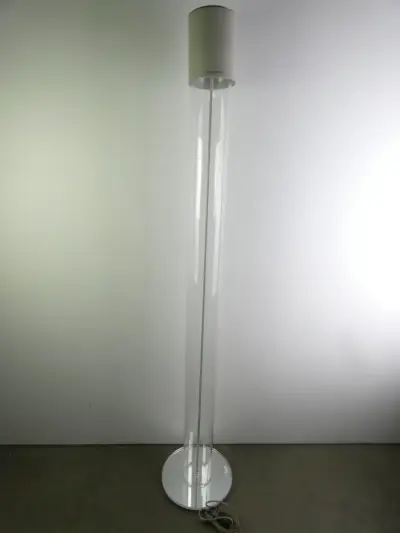 Artemide Absalom Hal design vloerlamp – Pierluigi Nicolin, Italië – kavel bij De Kringwinkel, Heverlee