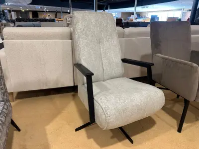 Draaifauteuil, wit/grijs – kavel bij Onlineveilingmeester, Joure