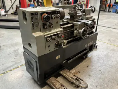 LH BJ-1630GD Draaibank – kavel bij Dome Auctions, Dendermonde