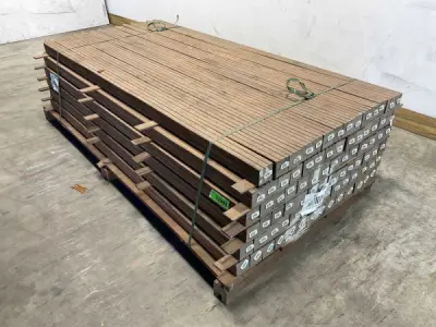 84x Azobé paal geschaafd gepunt 200x6,5x6,5cm – kavel bij XL Auctions