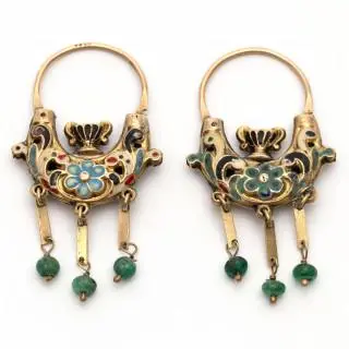 A pair of late 18th century Italian 'navicella' earrings, Sicily – kavel bij Veilinggebouw De Zwaan, Amsterdam