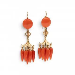A pair of 19th century French chandelier earrings – kavel bij Veilinggebouw De Zwaan, Amsterdam