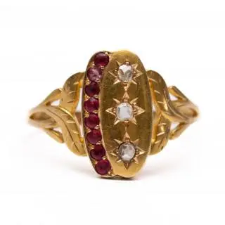 An asymmetrical diamond and ruby ring – kavel bij Veilinggebouw De Zwaan, Amsterdam