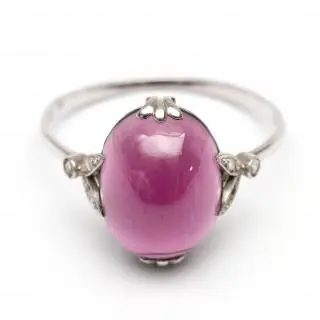 A pink cabochon and diamond ring – kavel bij Veilinggebouw De Zwaan, Amsterdam