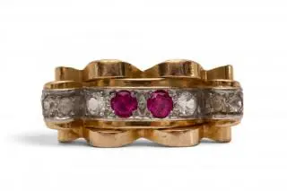 A ruby Retro ring – kavel bij Veilinggebouw De Zwaan, Amsterdam