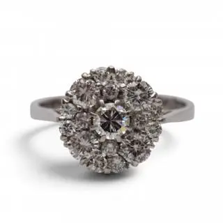 A diamond cluster ring – kavel bij Veilinggebouw De Zwaan, Amsterdam